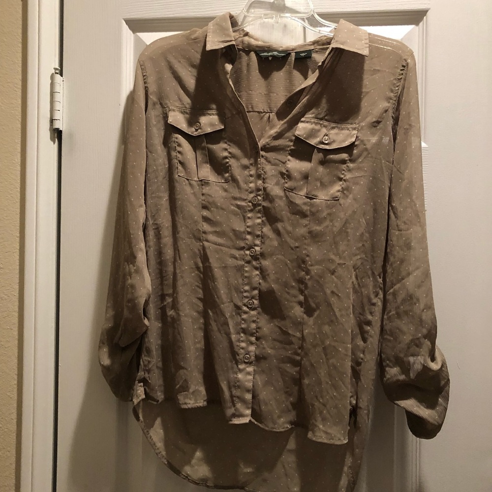 Beautiful Blouse - Picture 1 of 2